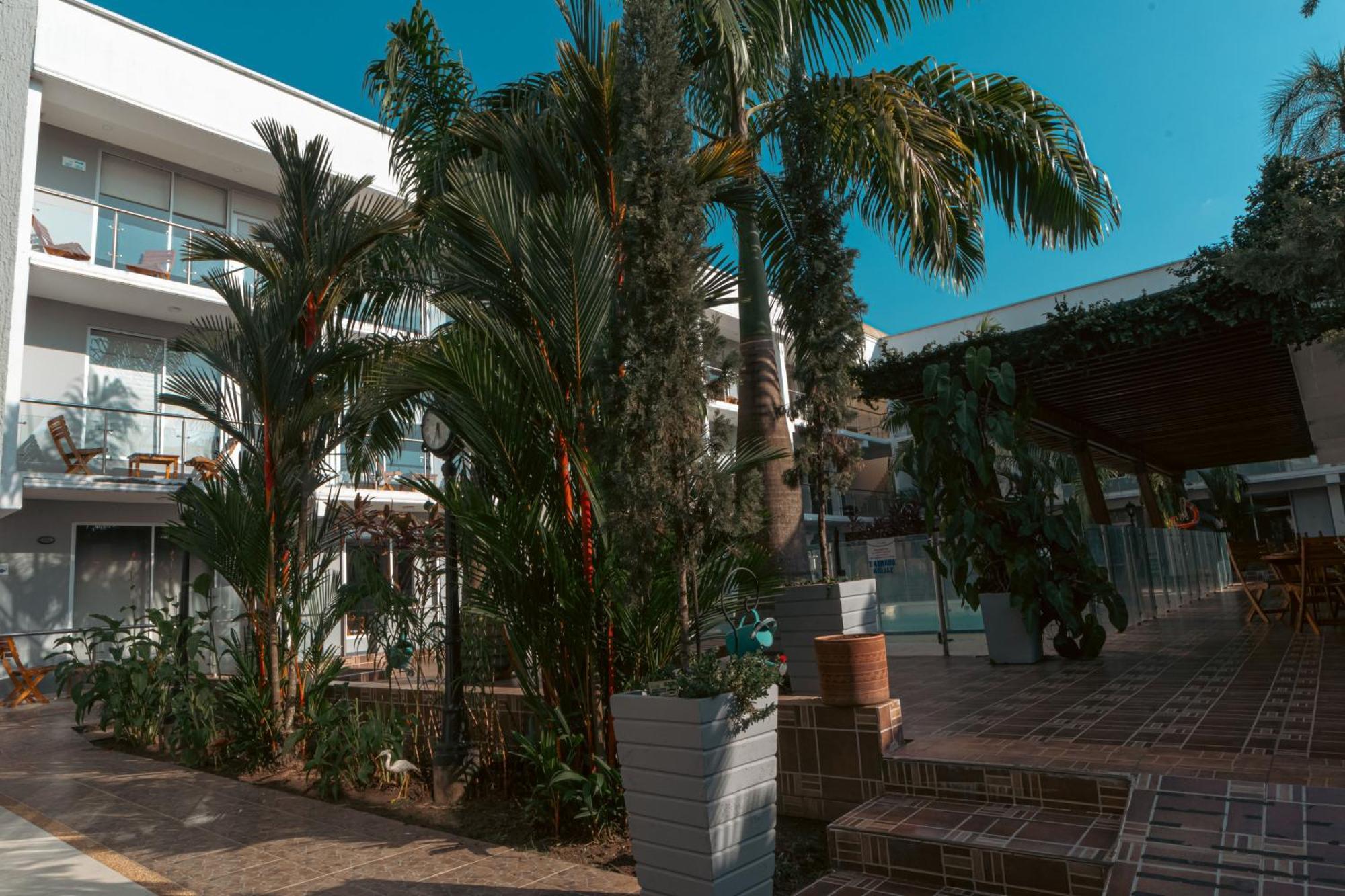 Hotel El Aeropuerto San José del Guaviare Exteriör bild