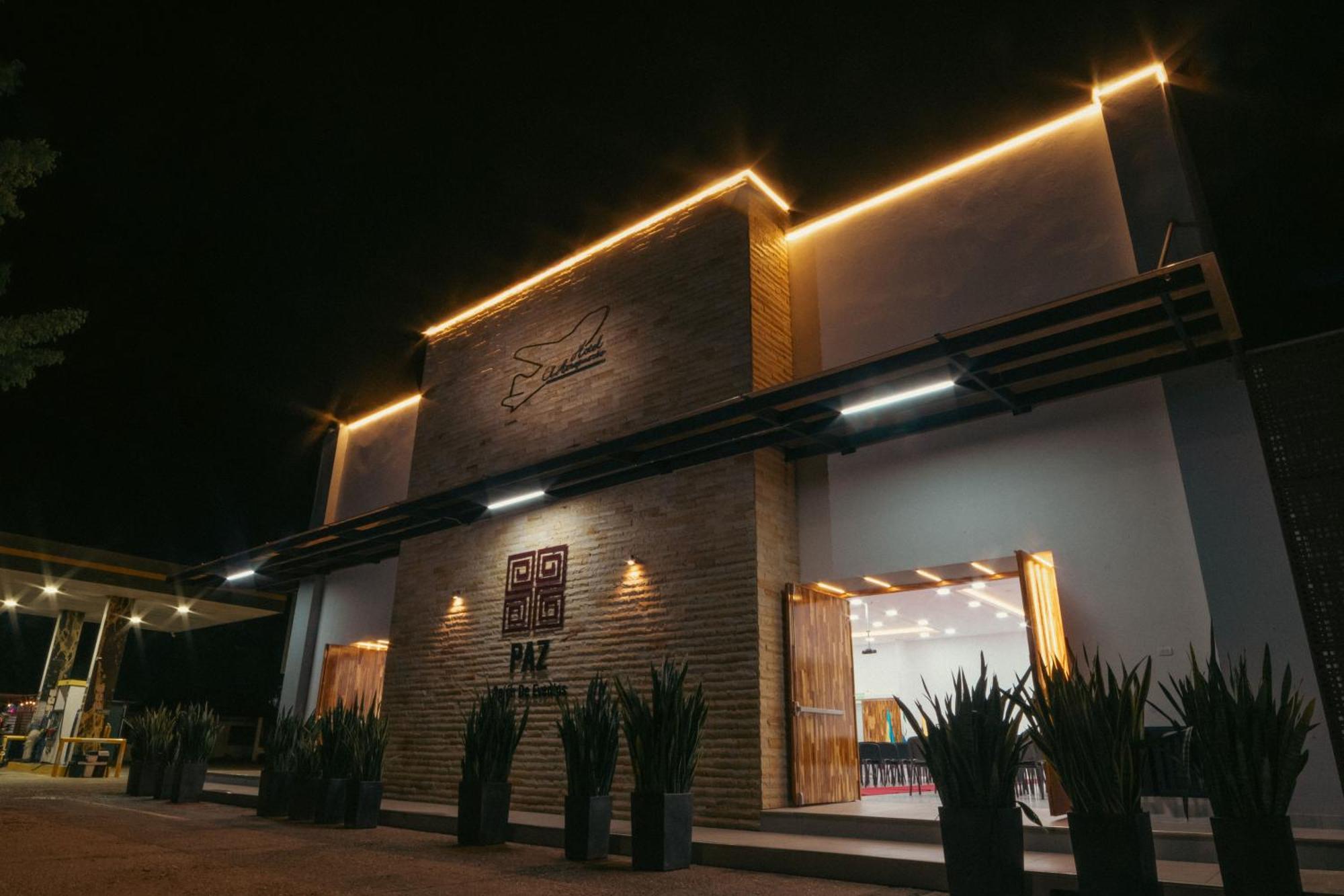 Hotel El Aeropuerto San José del Guaviare Exteriör bild