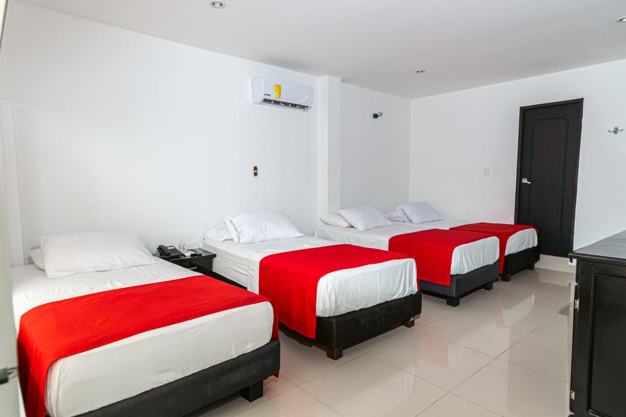 Hotel El Aeropuerto San José del Guaviare Exteriör bild
